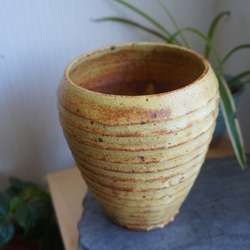 【陶器】植木鉢（横縞 赤土） 1枚目の画像