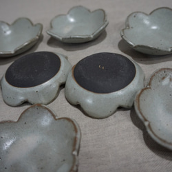 花豆皿（チタンマット釉　黒斑入り黒土）送料無料 3枚目の画像