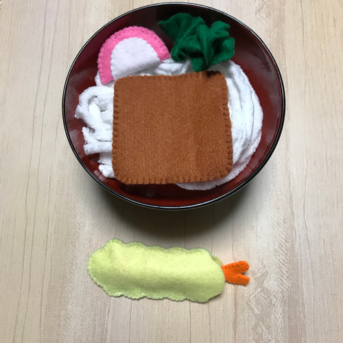 送料込み〉フェルト おままごと うどん おもちゃ おもちゃ・人形 lily