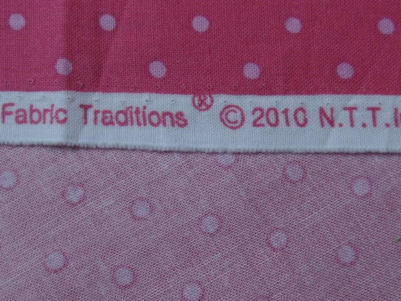 ♪コットン素材♪ピンク、ピンクの水玉柄生地♪Fabric TraditionsNo:328 7枚目の画像