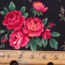 ♪コットン素材♪素敵な赤い薔薇花束柄Cranston生地♪No:39 7枚目の画像