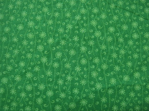 ♪コットン素材♪可愛い緑の小花の蔦柄♪No:376 7枚目の画像