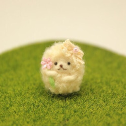 羊毛氈小綿羊 Fluffy-chan 肩帶 第1張的照片