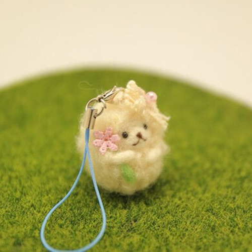 羊毛フェルト 小さなヒツジ のふらっふぃーちゃん ストラップ 羊毛