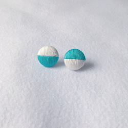 バイカラー刺繍ピアス/イヤリング（AQUA） 1枚目の画像