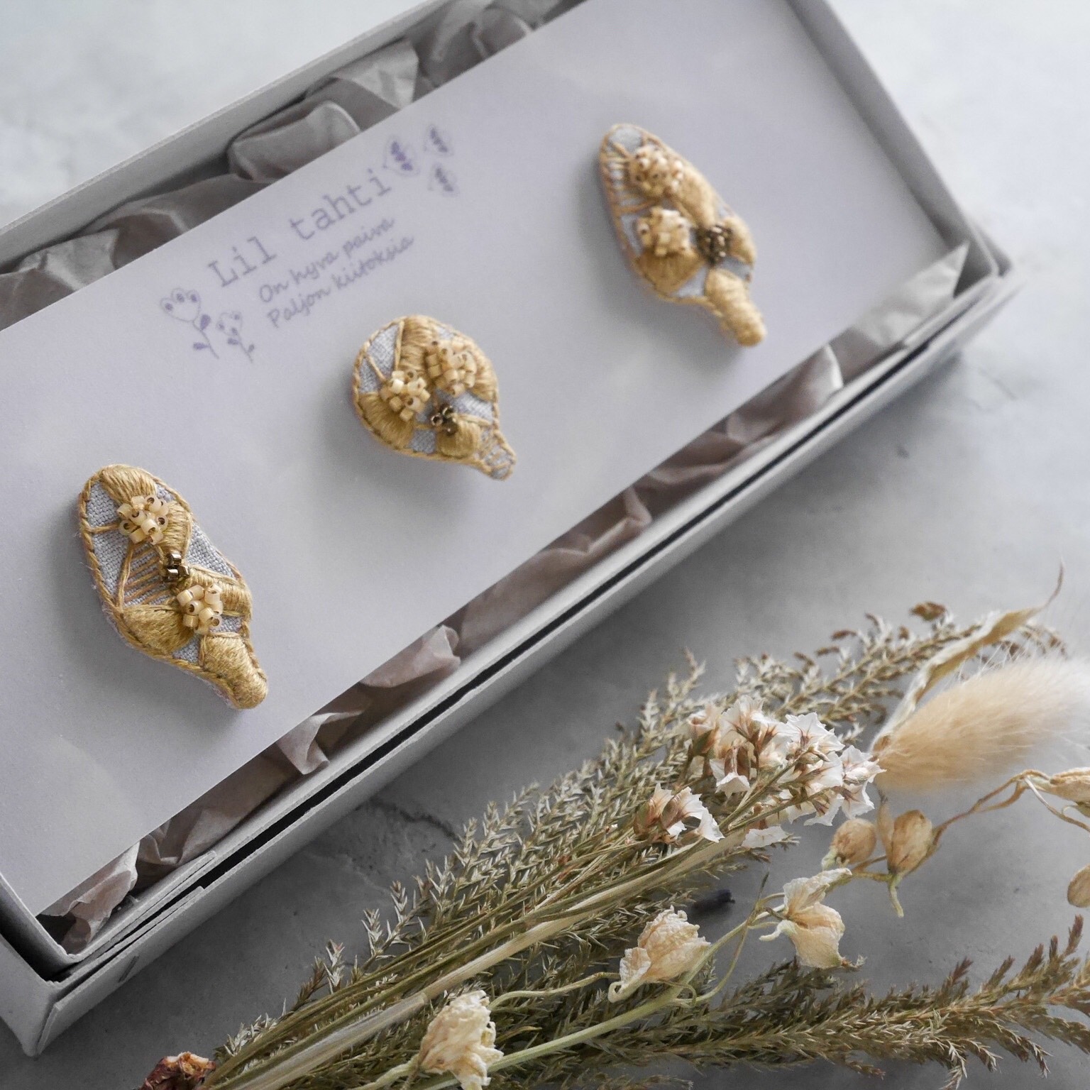 linen minori刺繍ピンブローチ３点セット(マスタード)【受注制作】