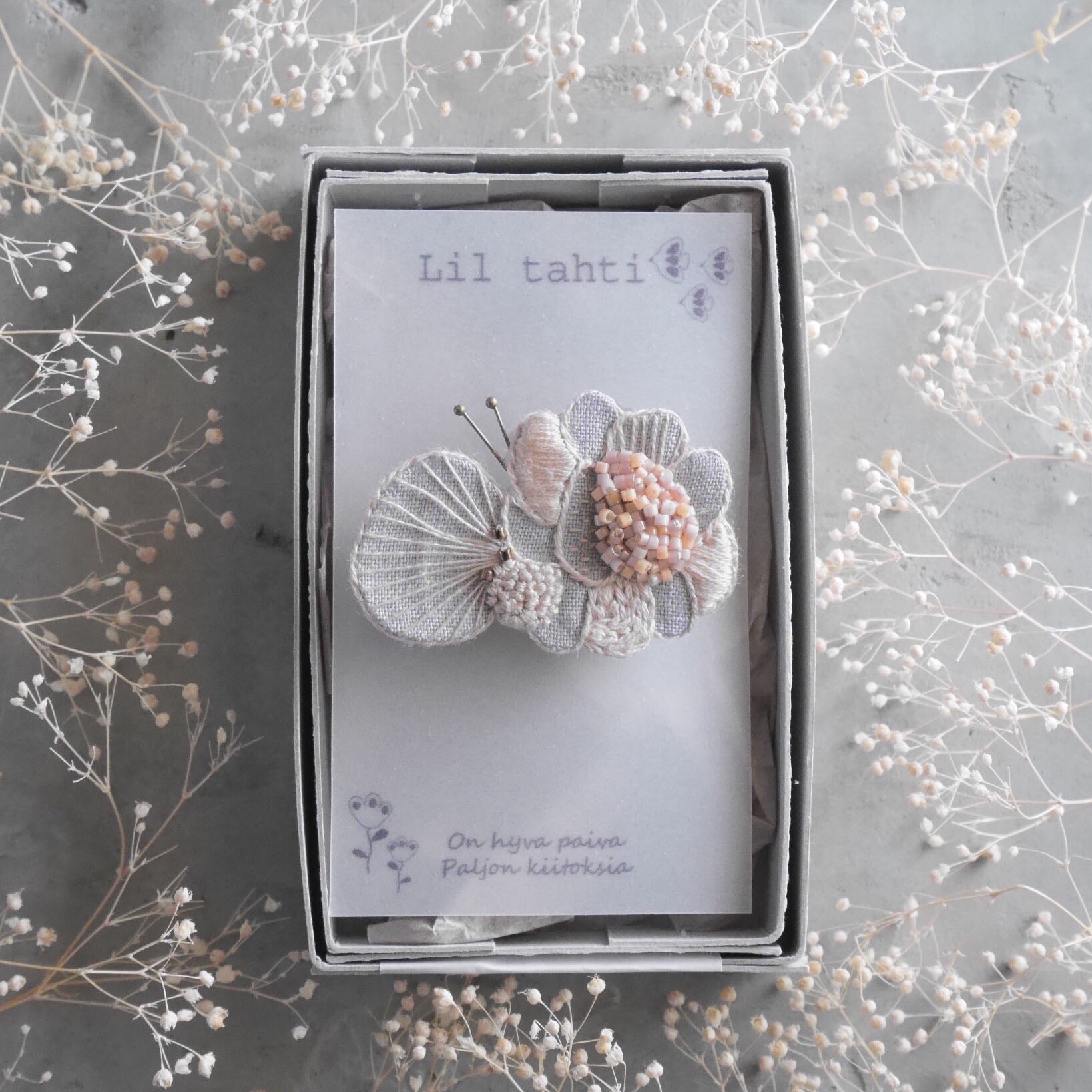 linen choucho刺繍ブローチ(桜ピンク)【受注制作】 4,509円