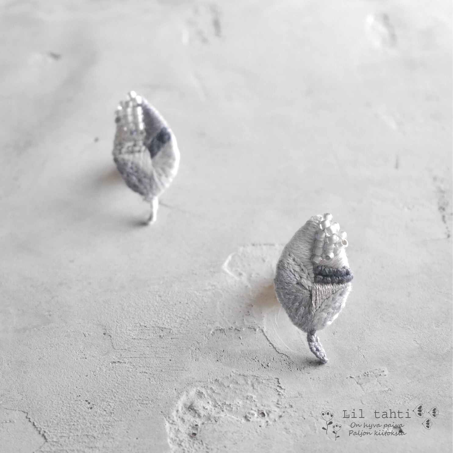 happa刺繍ピアス/イヤリング(霧雨跡)【受注制作】