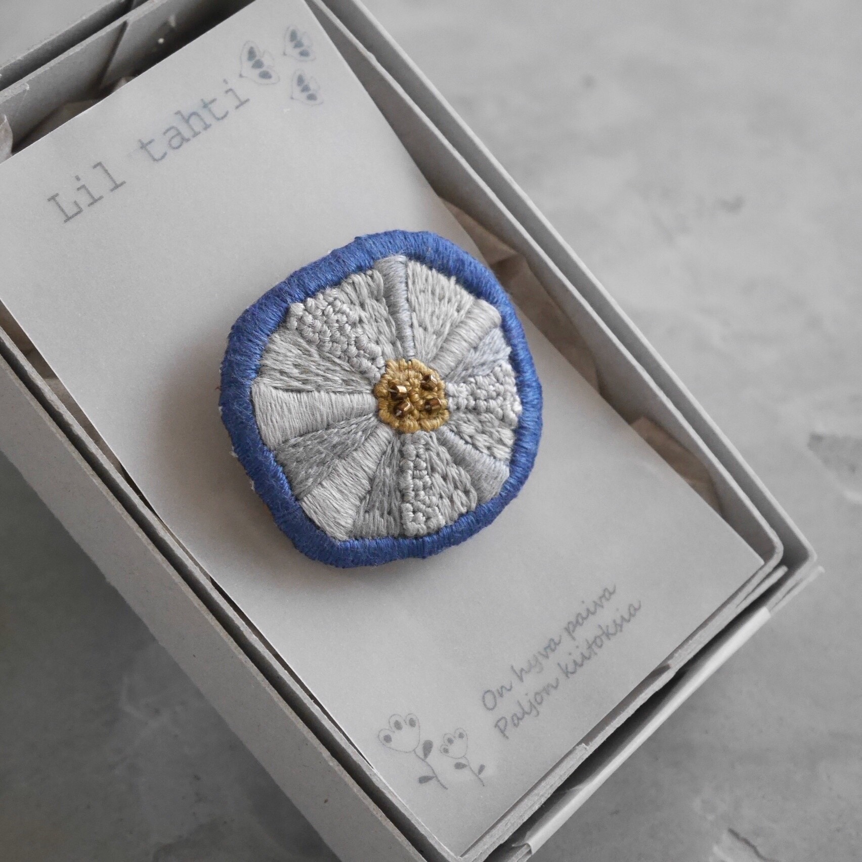 kinoko刺繍ブローチ(寒露)【受注制作】