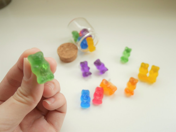 超軟Q-UV膠小熊軟糖耳環(可客製顏色&可改夾式) 第4張的照片
