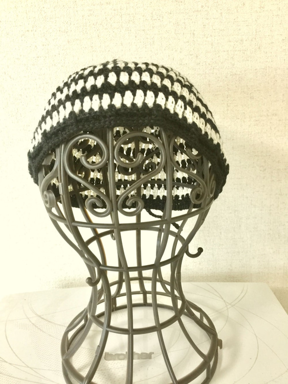 トンガリニット帽　ブラック×オフホワイト　　（6911） 3枚目の画像
