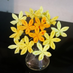 ジャスミンの花かんざし つまみ細工 1枚目の画像