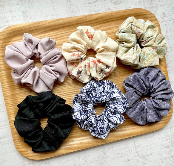 渋かわいい！レトロな着物生地のシュシュ 1枚目の画像