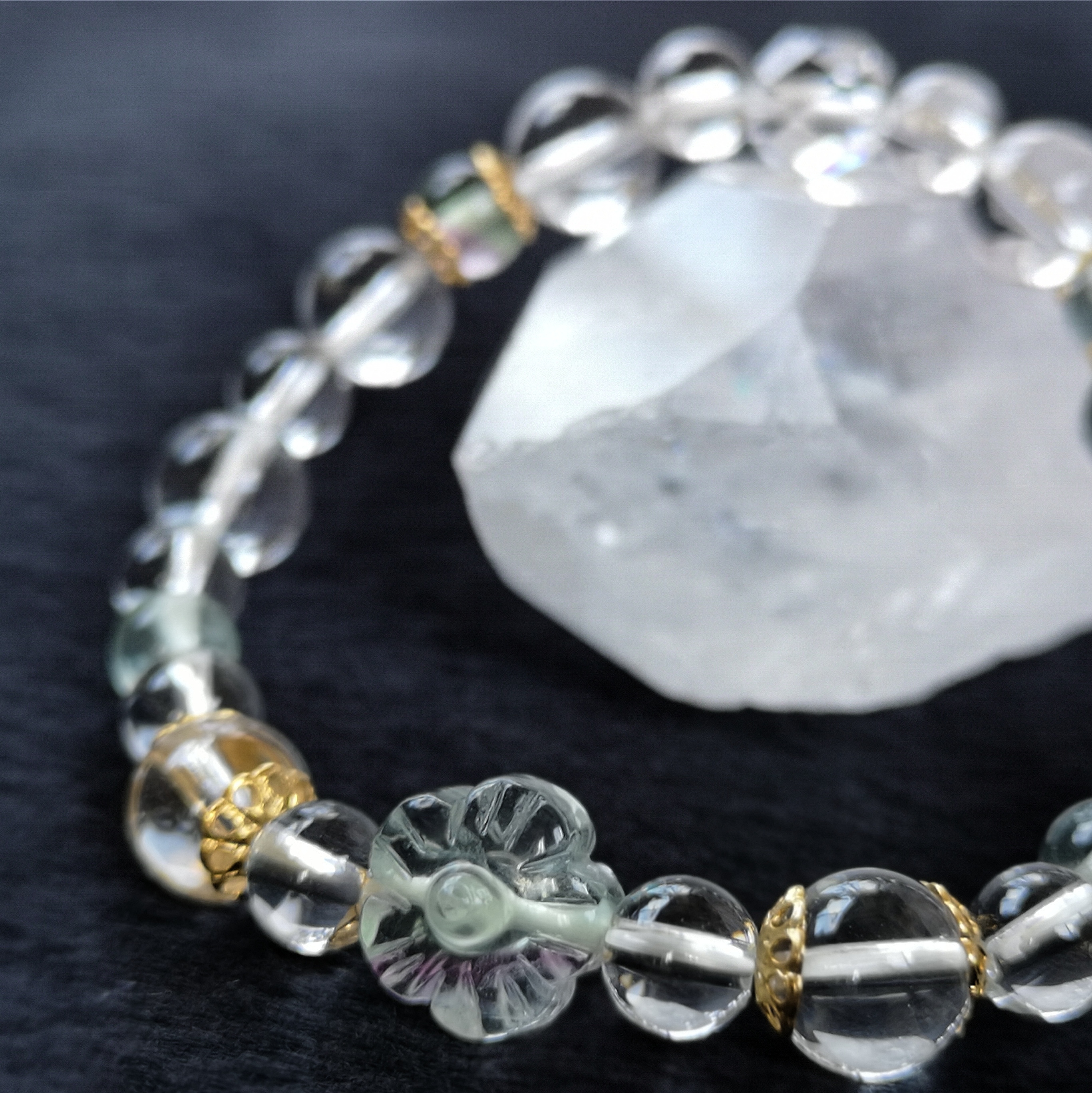 自由と希望 ～フラワーフローライトのブレスレット