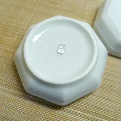 珮愷】蘭花銀釘白瓷香盒incense container 其他藝術作品PeiKei 的作品