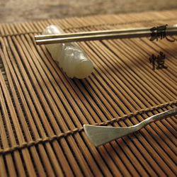 純銀 竹形香筷、香鏟 Bamboo-shaped silver incense utensil set 第4張的照片