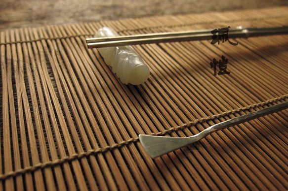 純銀 竹形香筷、香鏟 Bamboo-shaped silver incense utensil set 第4張的照片