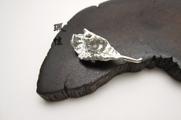 925銀 枯葉香插 Silver and wood incense plug with leaf design 第3張的照片