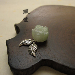 925銀 玉花香插 Silver and wood incense plug with flower design 第1張的照片