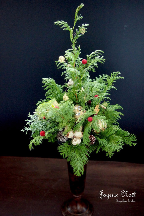 クリスマスツリーでサンタさんを呼びましょう　ナチュラルミニツリー・クリスマスの香りをお部屋に 1枚目の画像