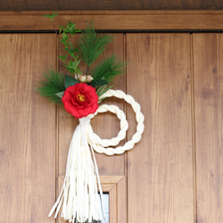 新年を清らかに迎えるお正月しめ飾り　しめ縄飾り　紅白松 2枚目の画像