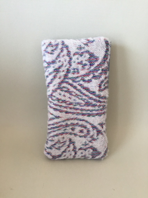 NEW‼️ iPhone6,6s case white paisley 1枚目の画像