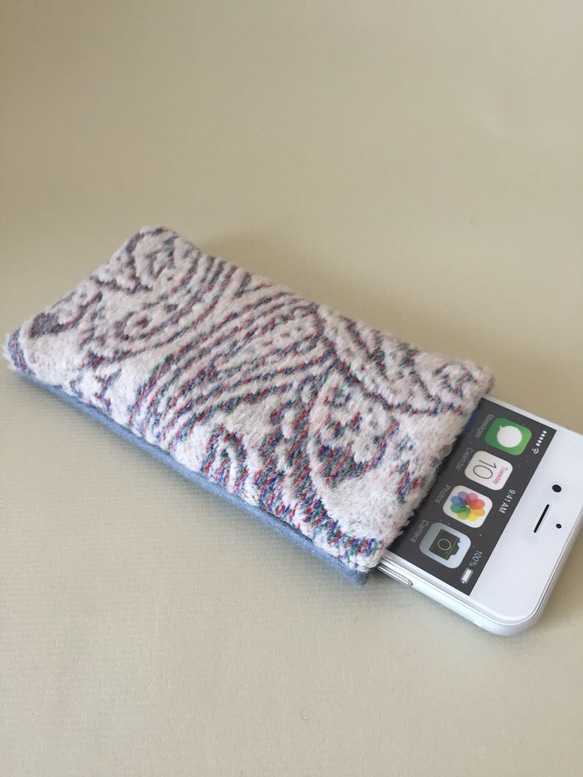 NEW‼️ iPhone6,6s case white paisley 4枚目の画像