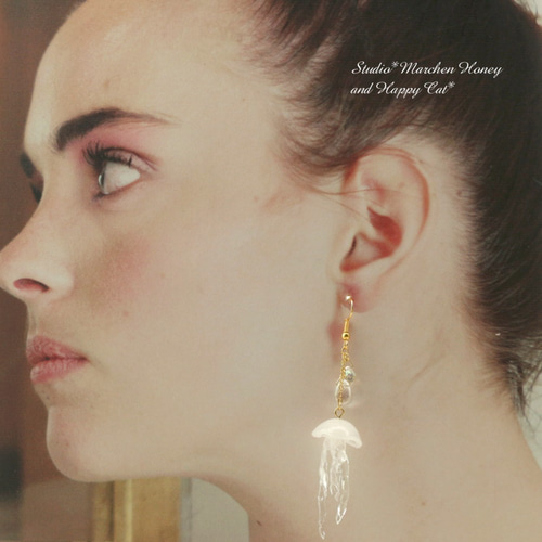 イヤリング【めかぶとめろん様専用】クラゲピアス かなみん様