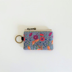 迷你零錢包（粉紅色的花朵，在灰色的背景上） 第1張的照片