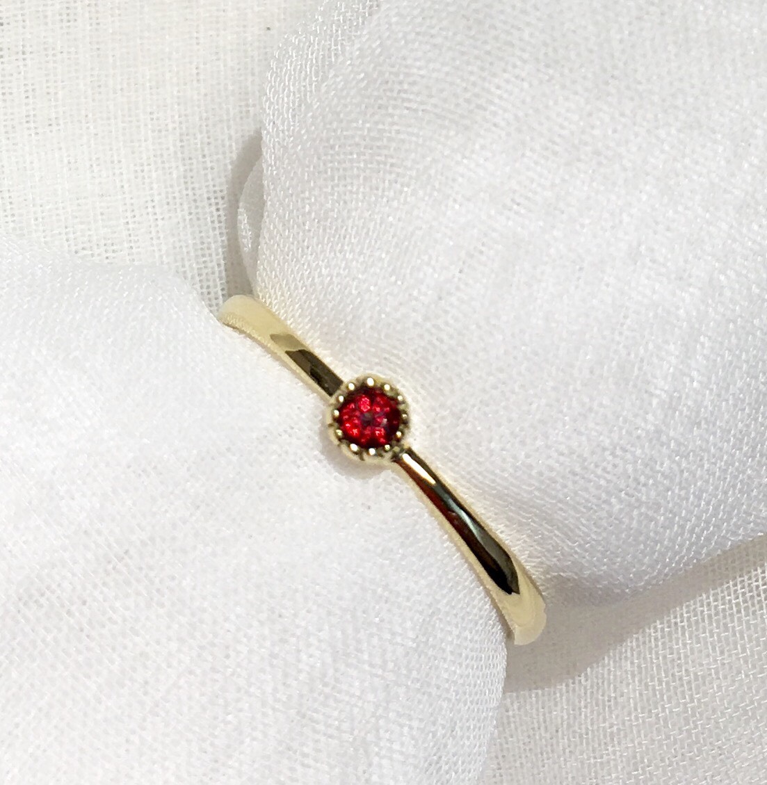 誕生石一粒ピンキーリング[1月]ガーネット