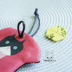 素敵な日本の綿と麻[黒のポケット猫Tシャツ形の平和のシンボルバッグ]詩サインお守り、グレーレッド 5枚目の画像