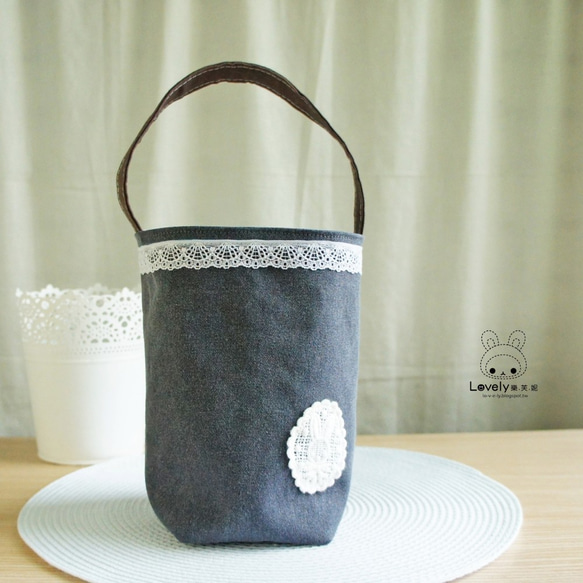 Lovely【石洗帆布】雜貨風兔子蕾絲花片水壺袋、灰藍 第1張的照片