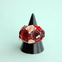 赤いツインローズの指輪（サイズフリー）【ロザフィ】 1枚目の画像
