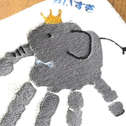 〈オーダーメイド〉手形アート刺繍で作る象さんファミリーパネル 4枚目の画像