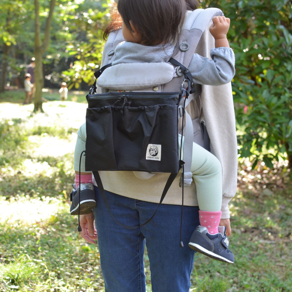 【美品】kanadel カナデル 抱っこひも エコバッグ 多機能抱っこカバン gyuttone! （ぎゅっとね）多機能だっこカバン】kanadel