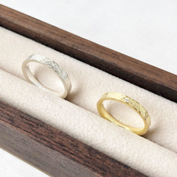 Ｋ１８　細かい鎚目のマリッジリング　[結婚指輪][ペアリング] 3枚目の画像