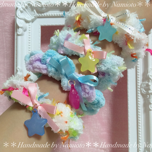 シュシュ ヘアゴム ファー チャーム