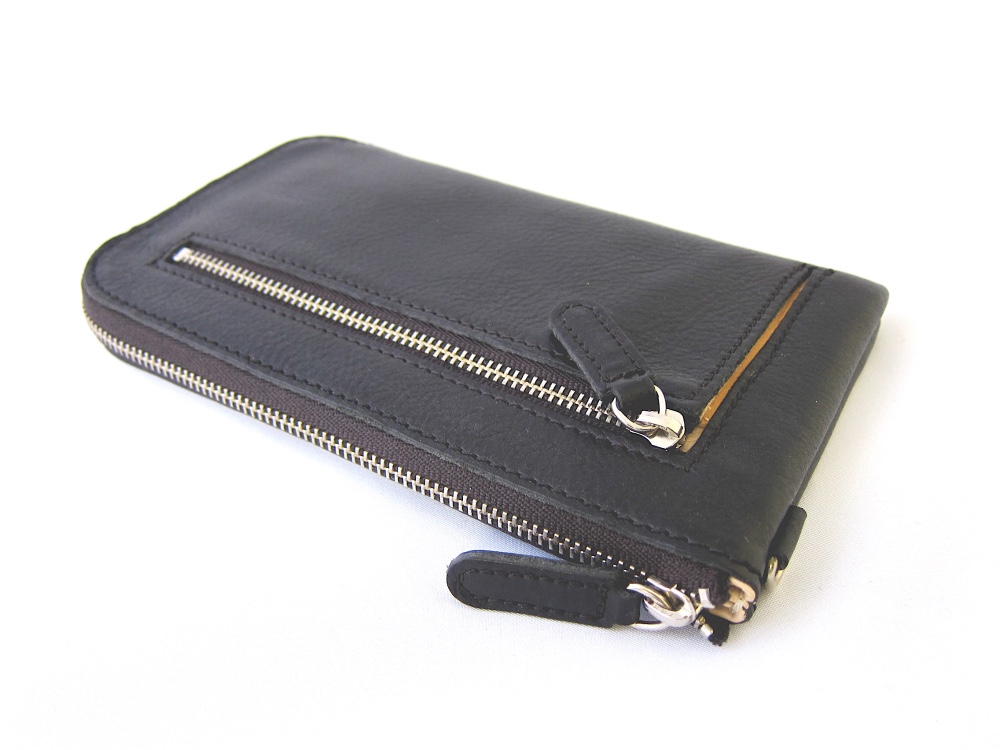 ナチュラル感たっぷり　Ｌ字ファスナー長財布　イタリアンシュリンクレザー　ブラック