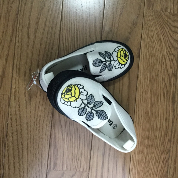 marimekko vihkiruusuヴィヒキルース スリッポン16cm 2枚目の画像