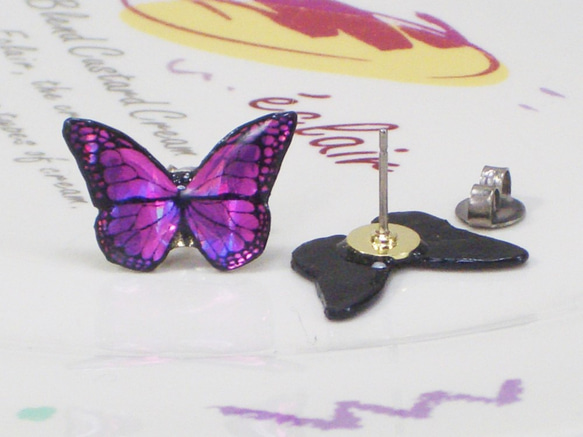 ホログラム蝶ピアス(e66) 4枚目の画像