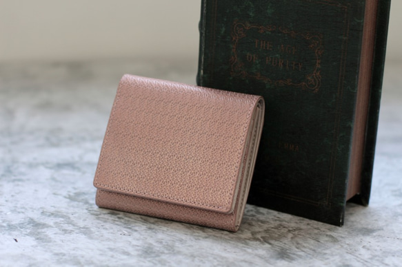 rinto 欧州カフェ店員の小銭すっきり二つ折り財布（ピンク）[EA-RI001-PK] 2枚目の画像
