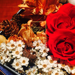 【CLF花藝】紅色微笑 暖色系手做不凋花與乾燥花盒花設計 第4張的照片