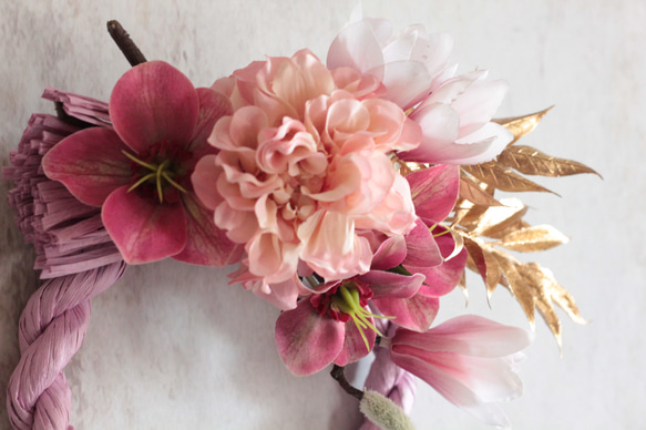【しめ縄】モダン造花しめ縄飾りピンクダリアと木蓮 10枚目の画像
