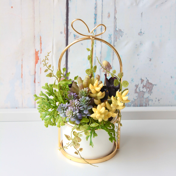 【花器付き】造花多肉植物と草花たちの可愛いアレンジメント 5枚目の画像