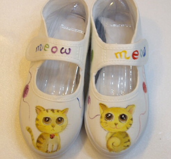 ラブリー手描き子供用の靴は、ペットのシリーズをカスタマイズすることができます 3枚目の画像
