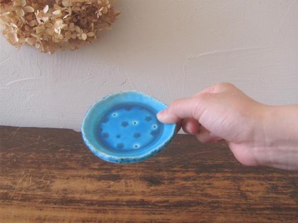 　トルコ青色の豆皿 5枚目の画像