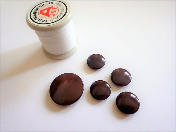 ブラウンチョコボタン（５個セット） 1枚目の画像