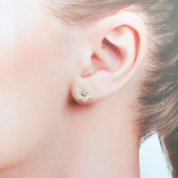 mini flower pierce 3枚目の画像