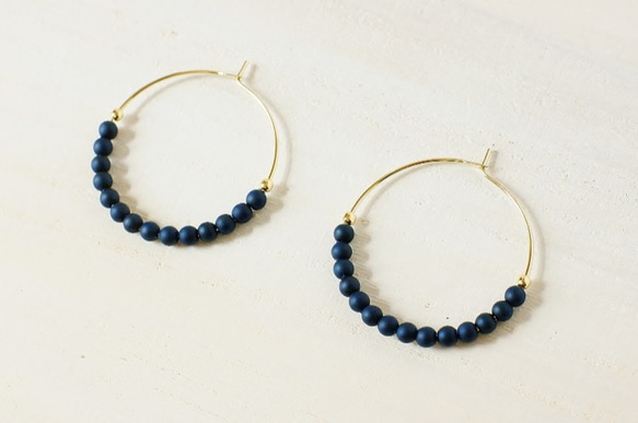 navy beads pierce 3枚目の画像