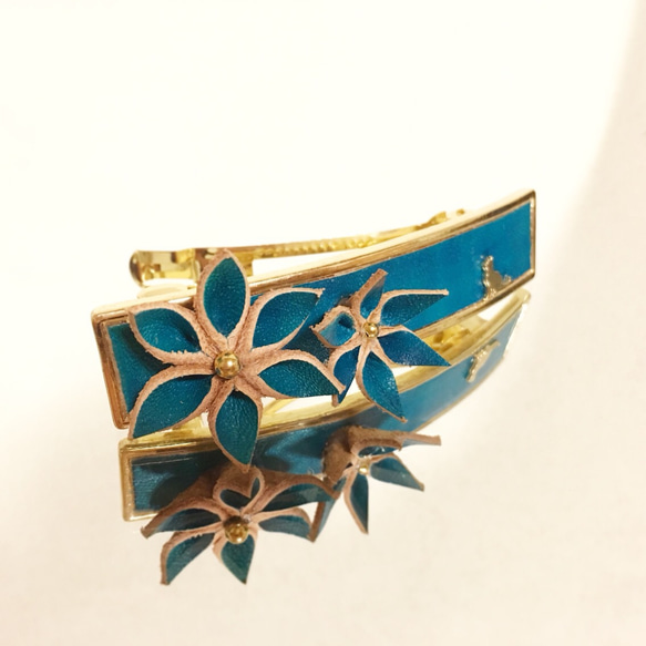 【受注生産】leather flower barrette 1枚目の画像